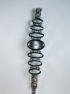 Geneva Quartz Womens Oval Silver-Tone Bracelet Watch With Unique Open-Link Desig